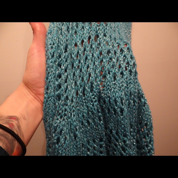 SOLD Blue and silver knitted top - Picture 8 of 8